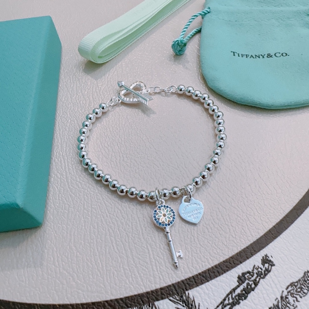 Tiffany & Co Sterling Silver Key Heart Bracelet
